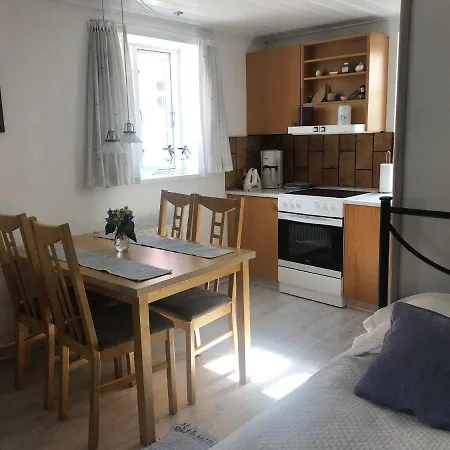 Hyggelig Lille Lejlighed